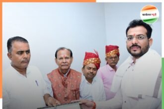 शिक्षा के क्षेत्र में नये आयाम स्थापित करने हेतु राजेंद्र सिंह को ज़िला स्तरीय सम्मान